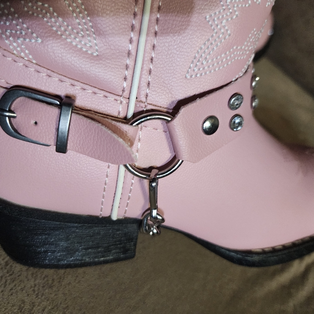 Durango Pink Quilted Boots with Rinestone And Chains - Picture 8 of 13